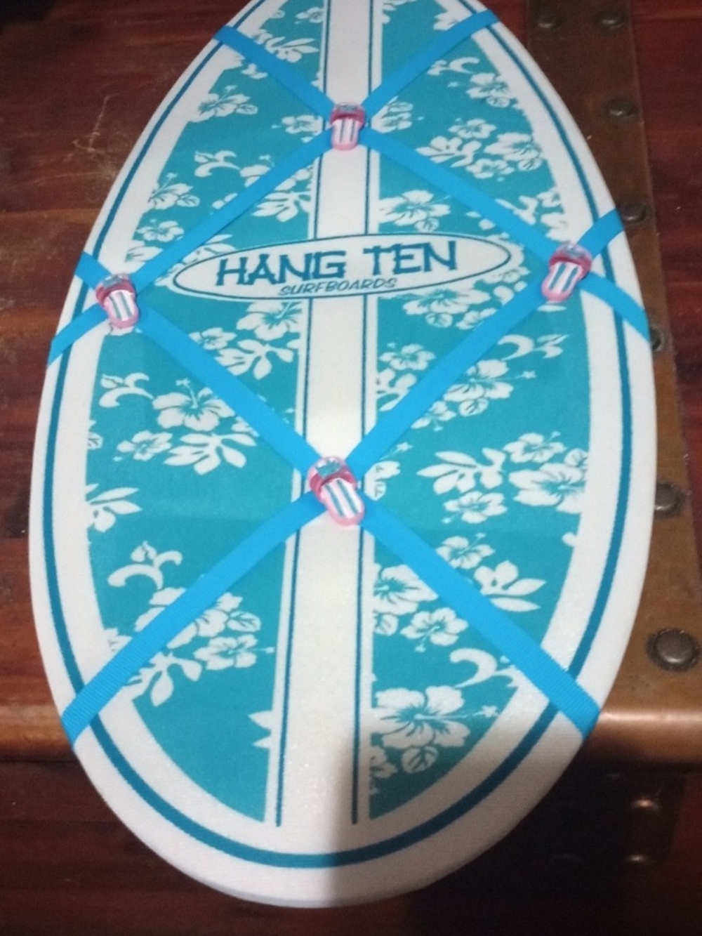Hang Ten Turquoise Floral Surfboard Wall Organizer with Blue Straps
